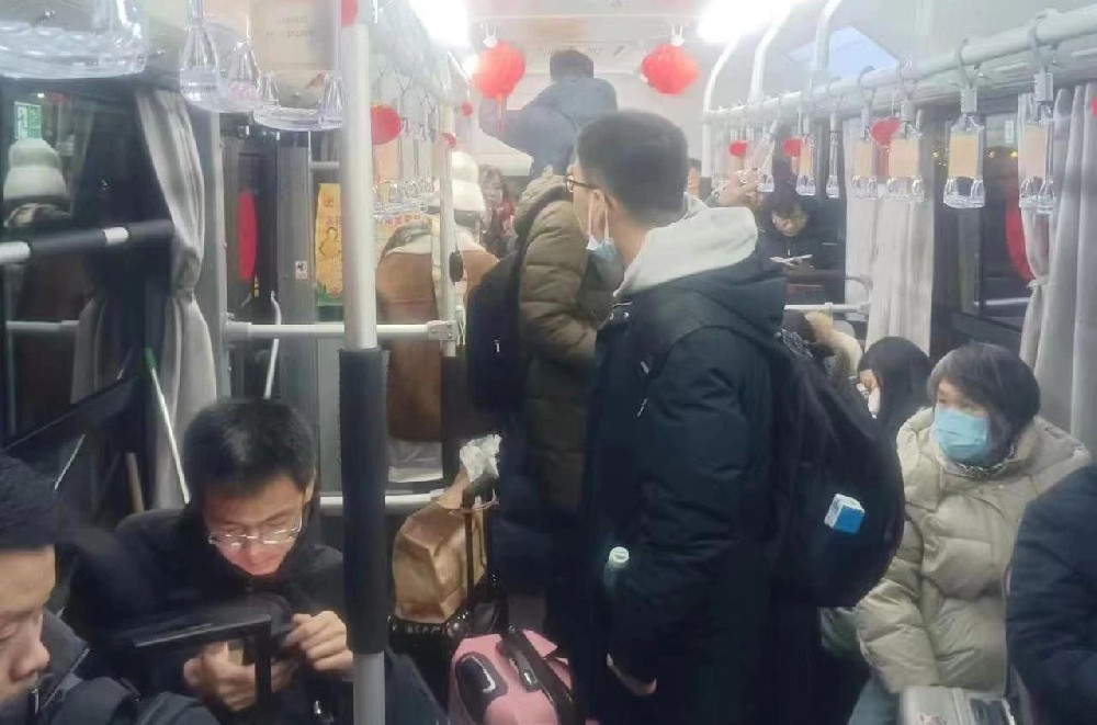 春节期间 南阳公交集团平安运送乘客94.03万人次